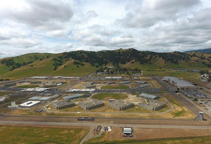 Overhead image of a United States prison.